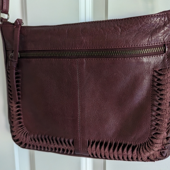 🎀 2/$15 Day & Mood Burgundy Leather Crossbody Purse - Picture 7 of 13